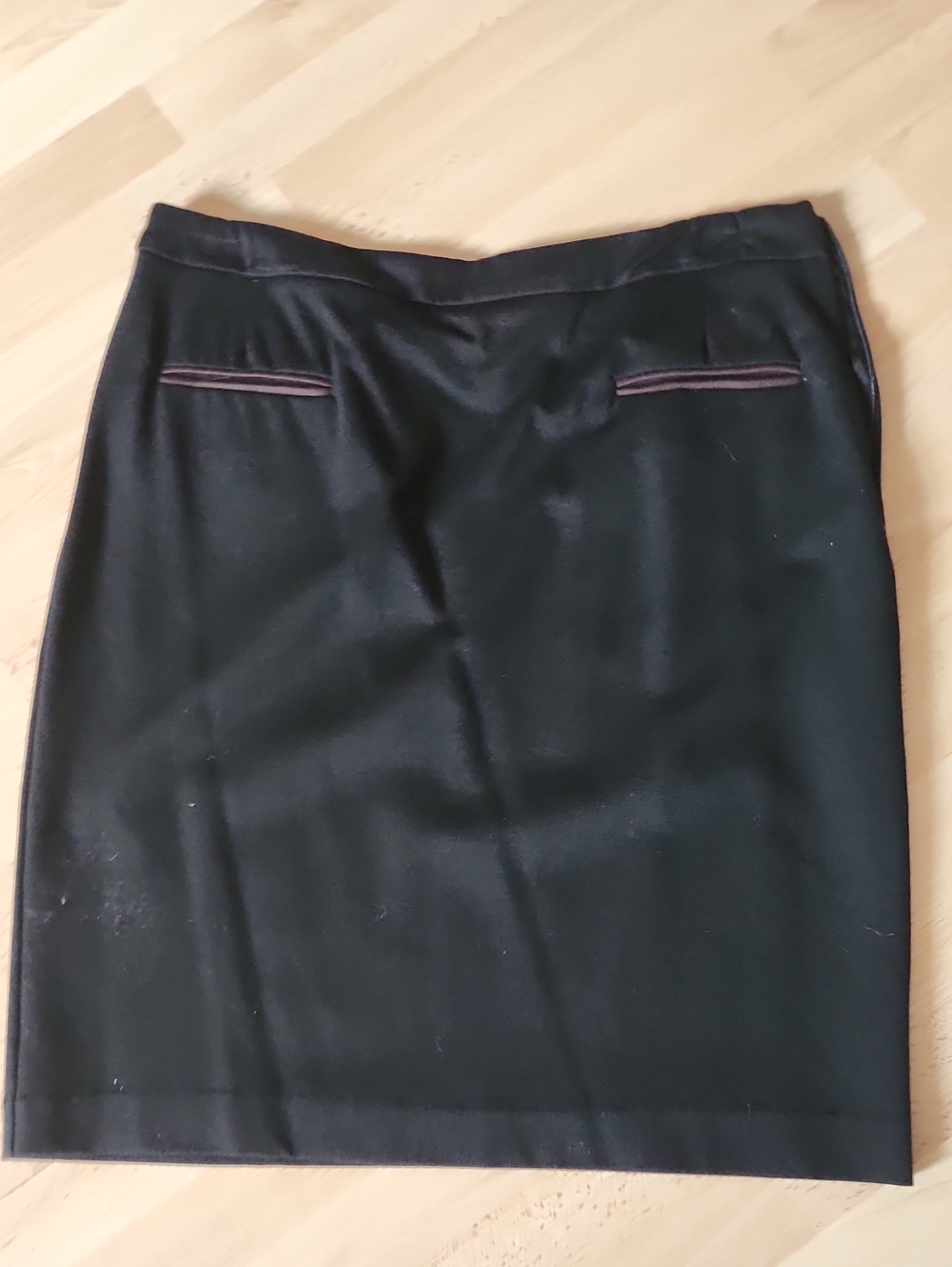 Thalian Black Pencil Skirt with Subtle Brown Trim